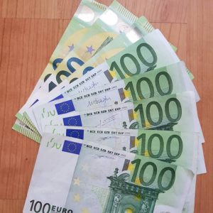 Faux euro en vente nice